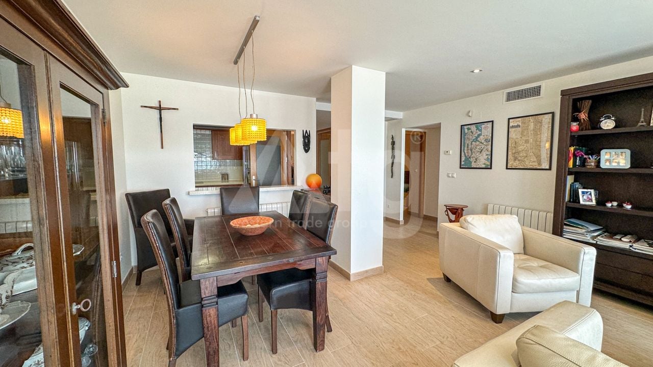 4 bedroom Apartment in Torrevieja - RCJ157238 - Photo - 8