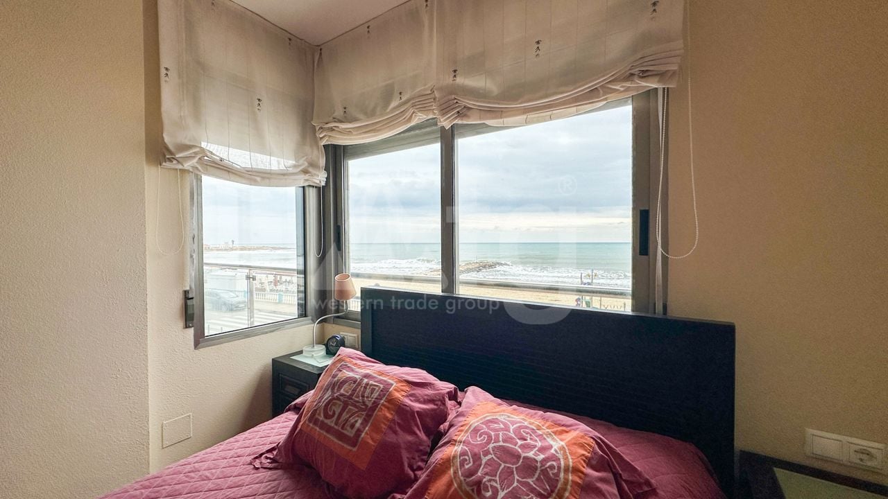 4 bedroom Apartment in Torrevieja - RCJ157238 - Photo - 16