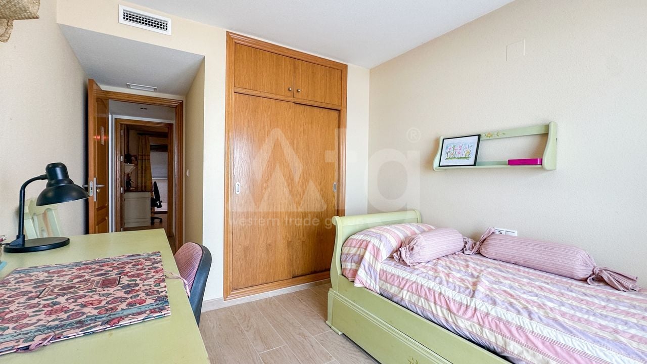 4 bedroom Apartment in Torrevieja - RCJ157238 - Photo - 25