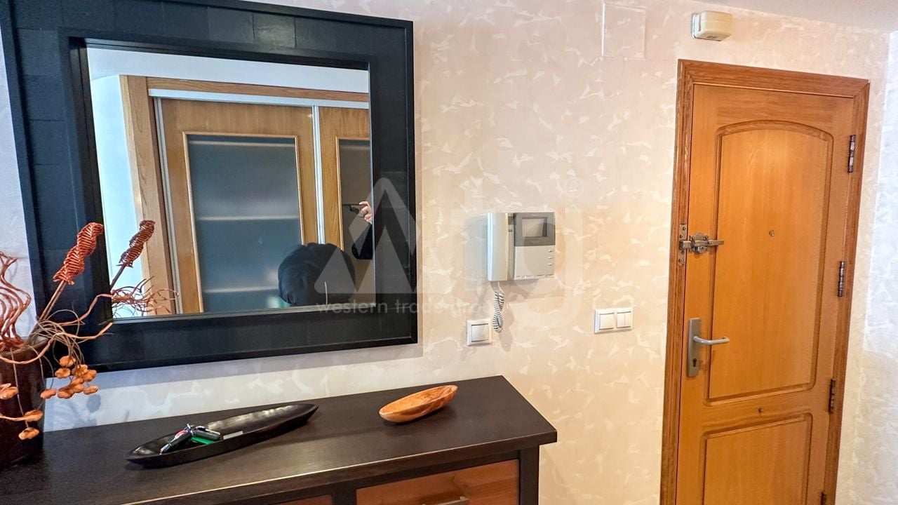 4 bedroom Apartment in Torrevieja - RCJ157238 - Photo - 39