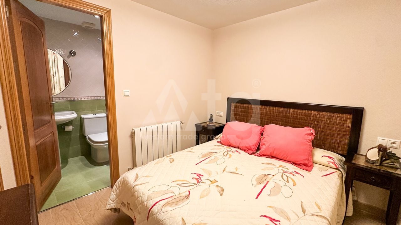 4 bedroom Apartment in Torrevieja - RCJ157238 - Photo - 36