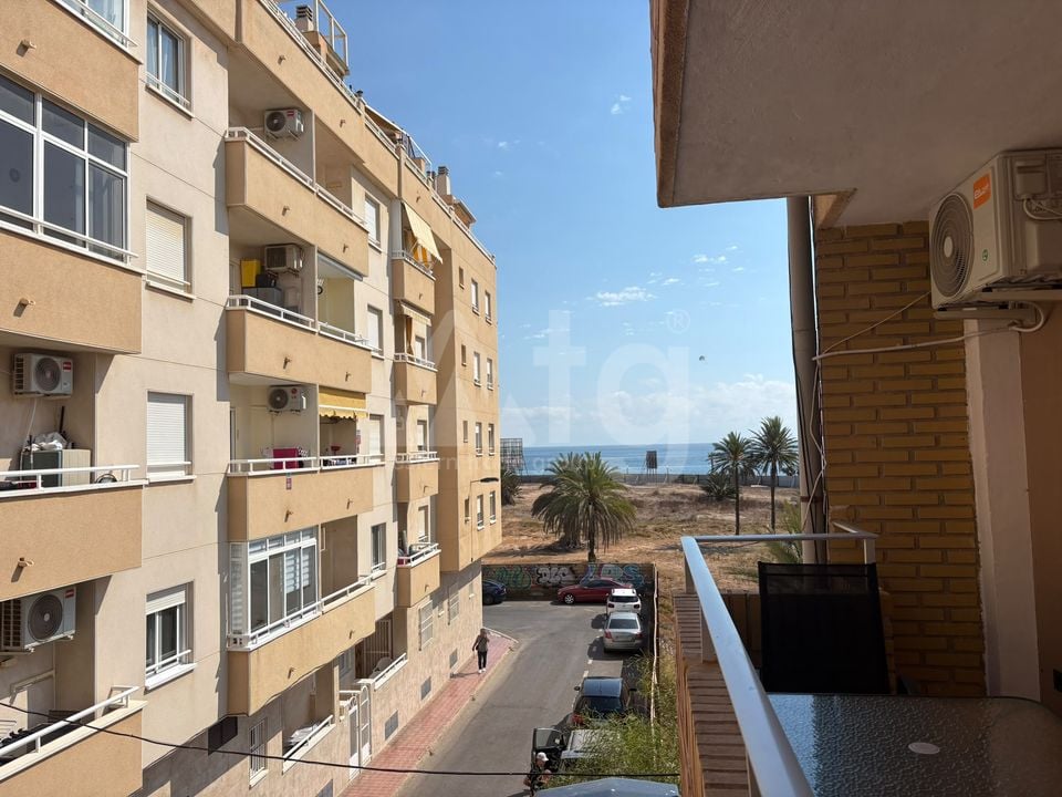 3 bedroom Apartment in Torrevieja - ET157410 - Photo - 1