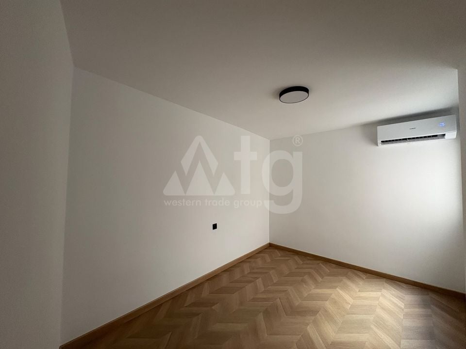3 bedroom Apartment in Torrevieja - ET157410 - Photo - 14