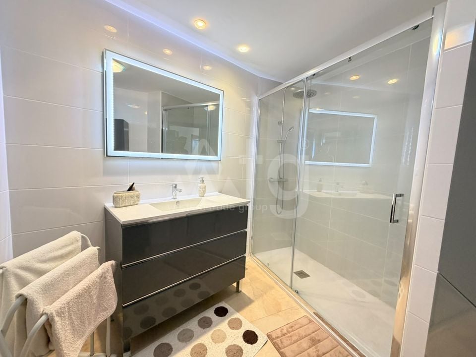2 bedroom Apartment in Punta Prima - LR157504 - Photo - 12