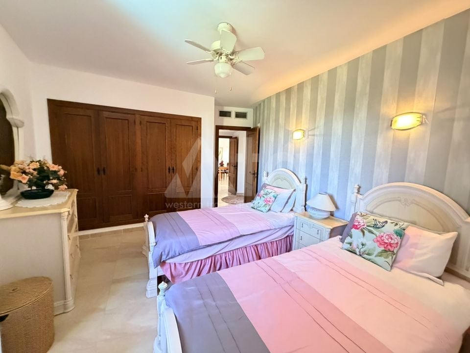 2 bedroom Apartment in Punta Prima - LR157504 - Photo - 10