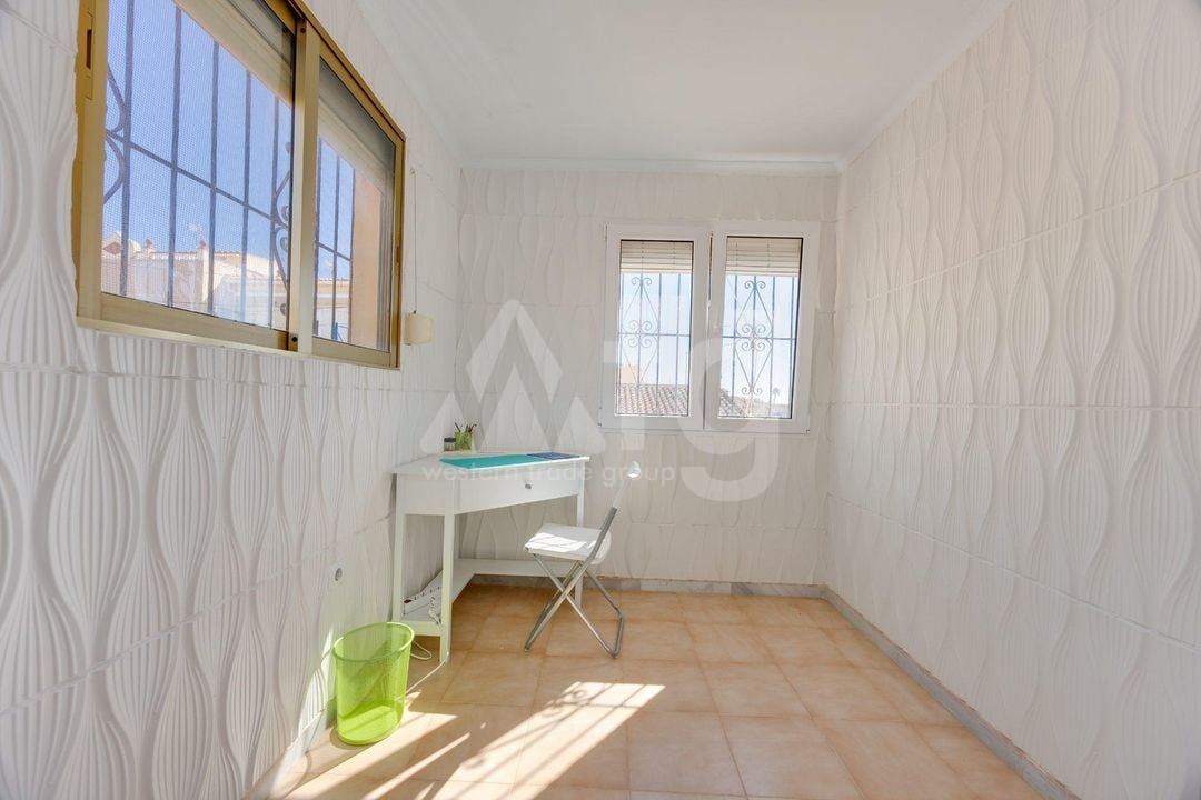 2 bedroom Bungalow in La Marina - HRE157507 - Photo - 13