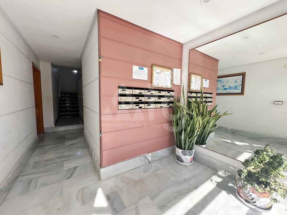 Appartement de 2 chambres à Torrevieja - HRE157508 - Photo - 13