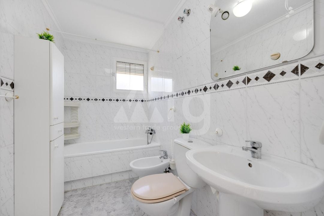 2 bedroom Penthouse in La Mata - JLM157530 - Photo - 18