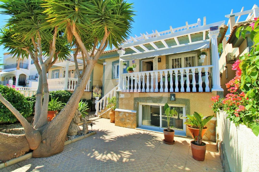 4 bedroom Villa in Villamartin - VC157532 - Photo - 1