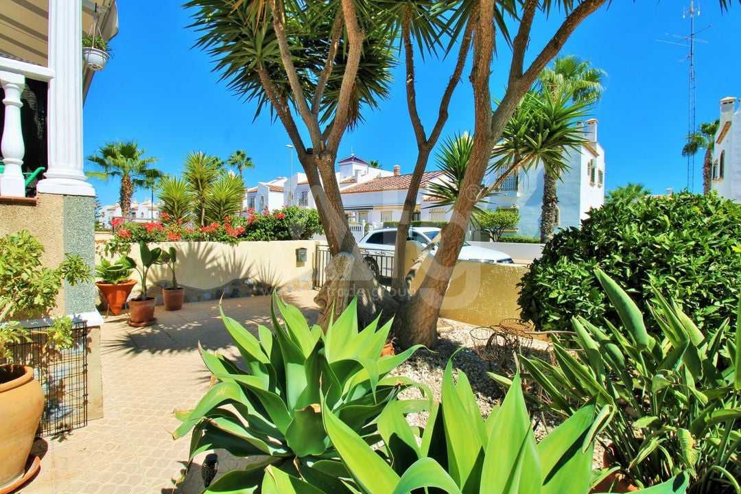 4 bedroom Villa in Villamartin - VC157532 - Photo - 2