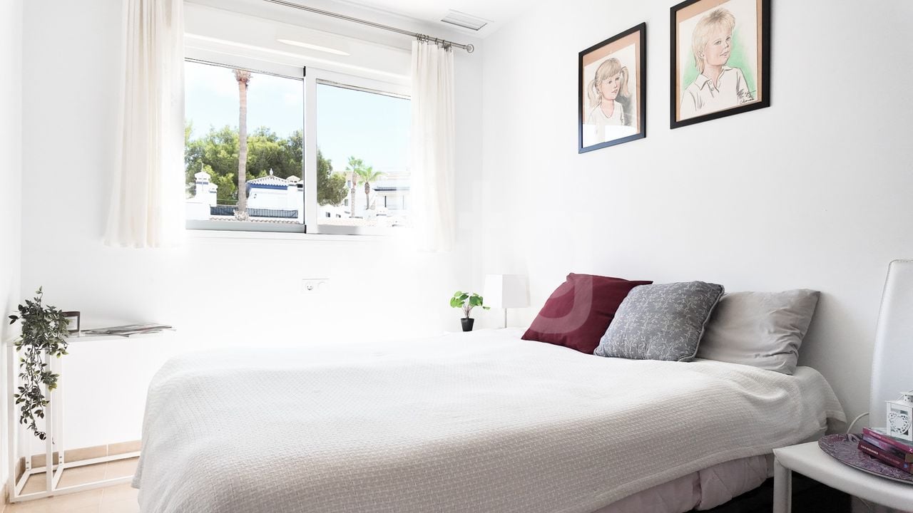 2 bedroom Penthouse in Villamartin - RPE157822 - Photo - 17