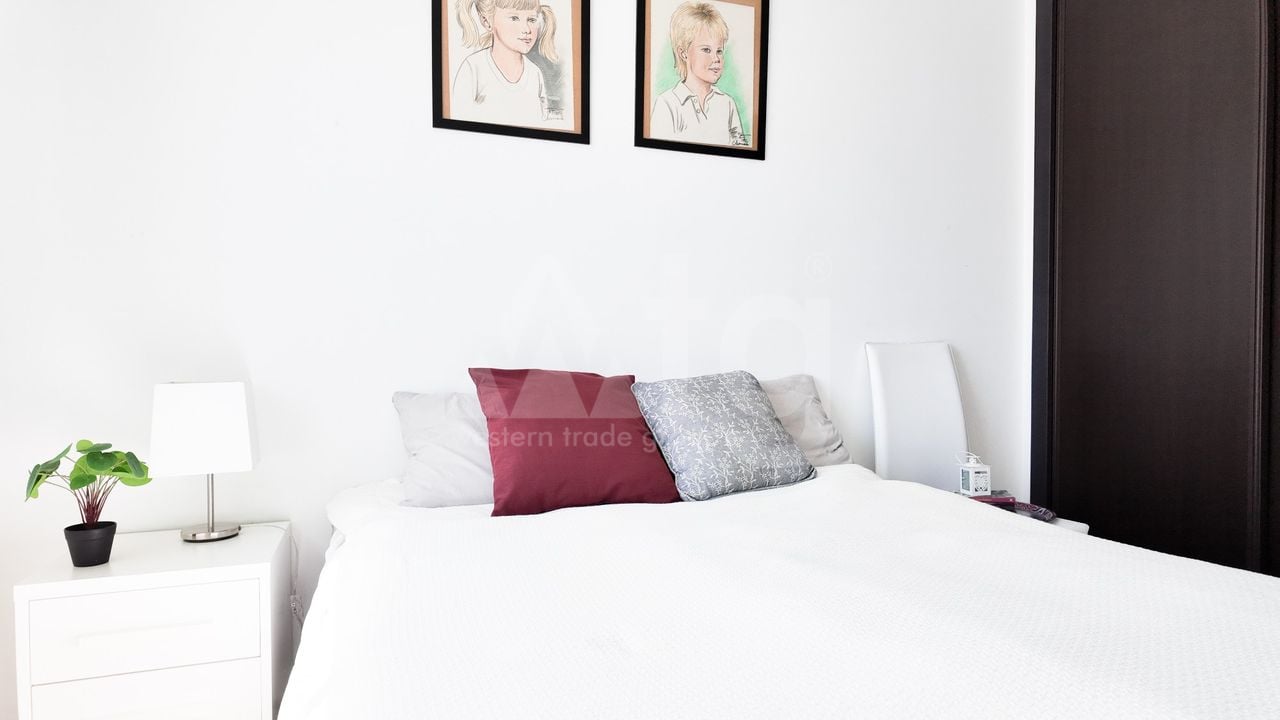 2 bedroom Penthouse in Villamartin - RPE157822 - Photo - 19
