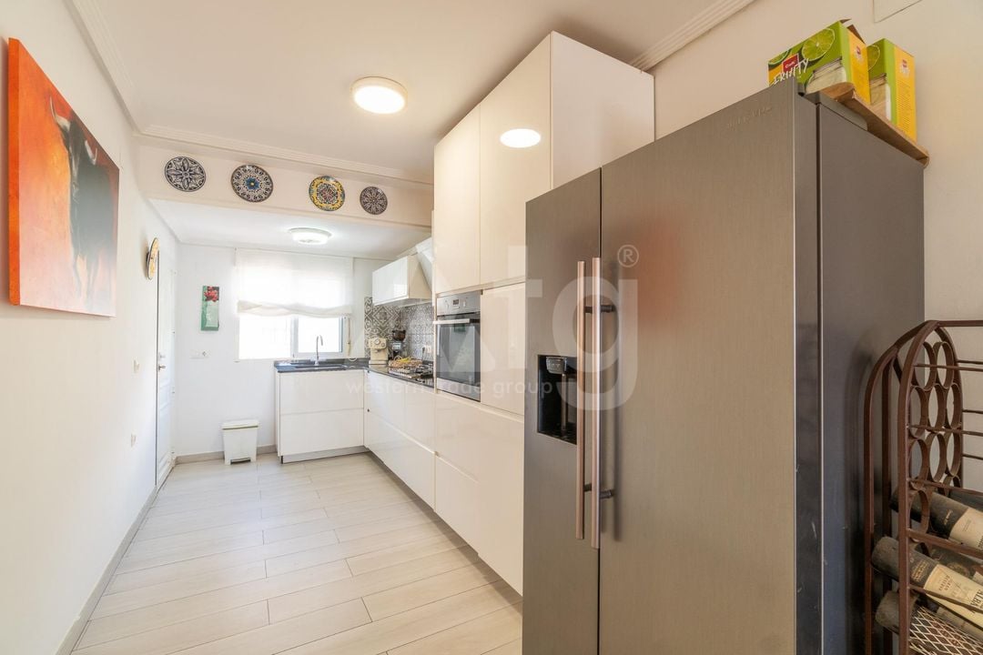 4 bedroom Villa in Los Balcones - RPF158279 - Photo - 9