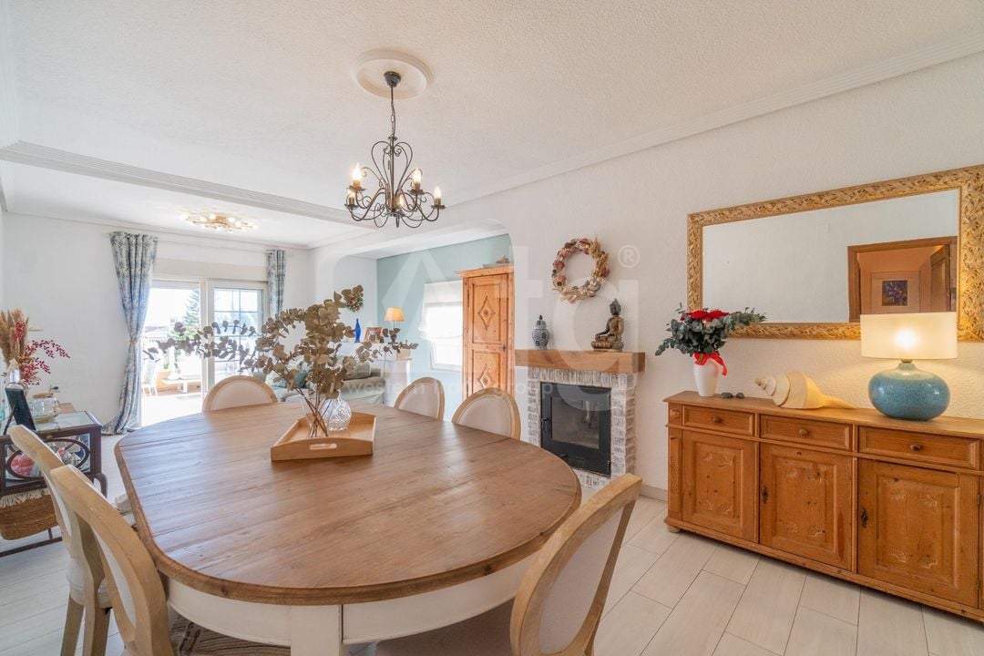 4 bedroom Villa in Los Balcones - RPF158279 - Photo - 5