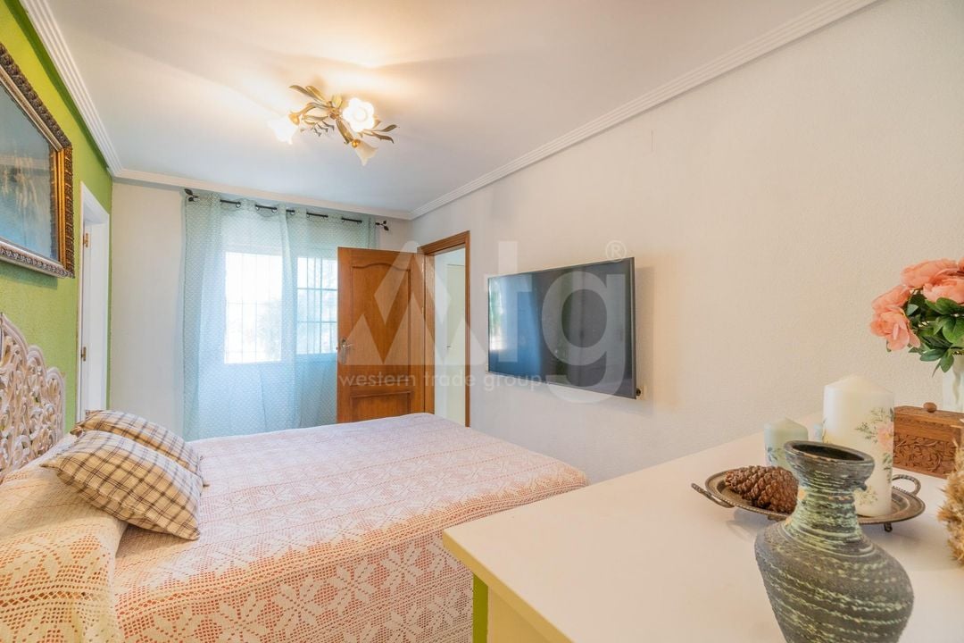 4 bedroom Villa in Los Balcones - RPF158279 - Photo - 14