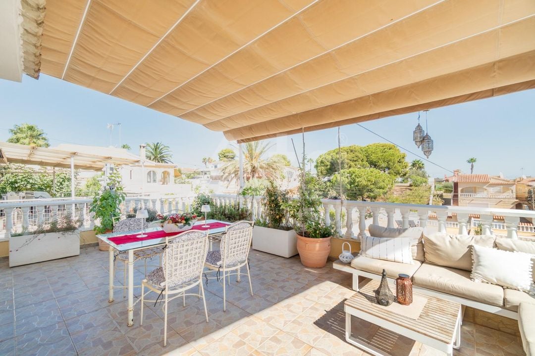 4 bedroom Villa in Los Balcones - RPF158279 - Photo - 32