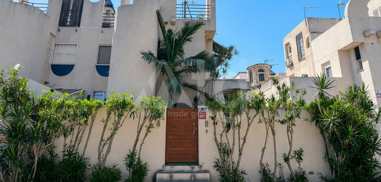 2 bedroom Townhouse in Torrevieja - MVR158447 - Photo - 2