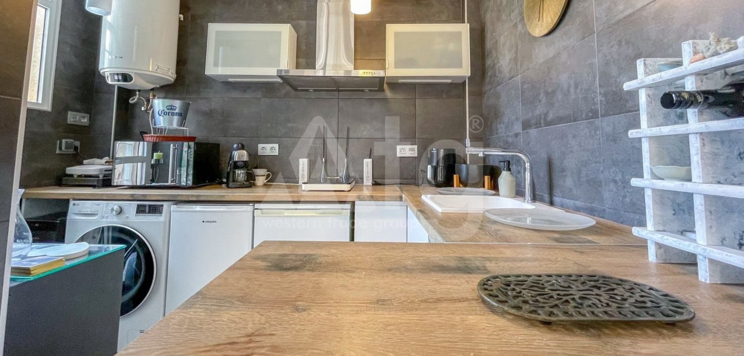 2 bedroom Townhouse in Torrevieja - MVR158447 - Photo - 13