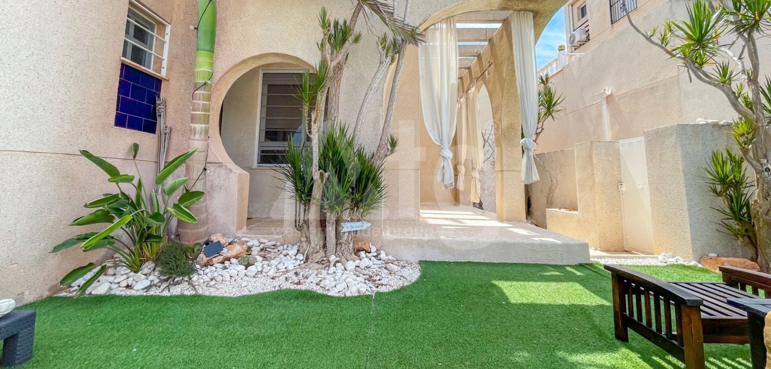 2 bedroom Townhouse in Torrevieja - MVR158447 - Photo - 3