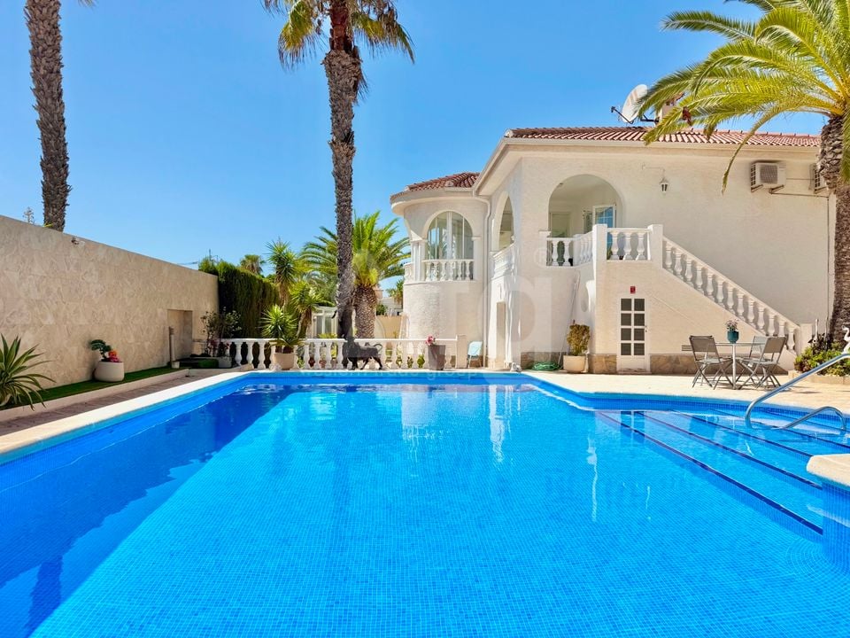 4 bedroom Villa in Ciudad Quesada - VRC158470 - Photo - 2
