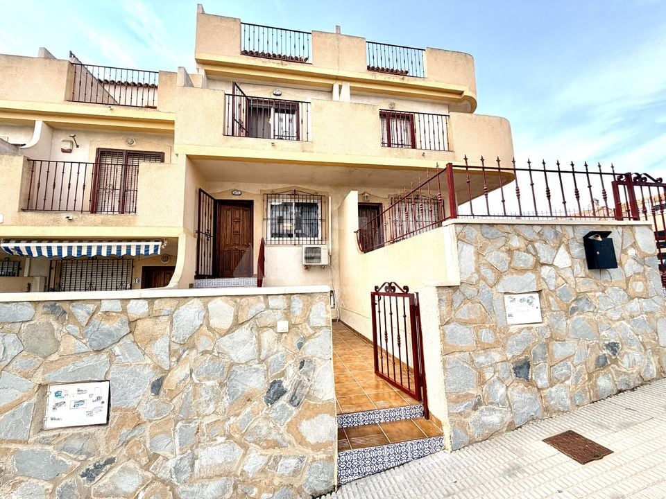 3 bedroom Townhouse in Orihuela Costa - ERV158652 - Photo - 2