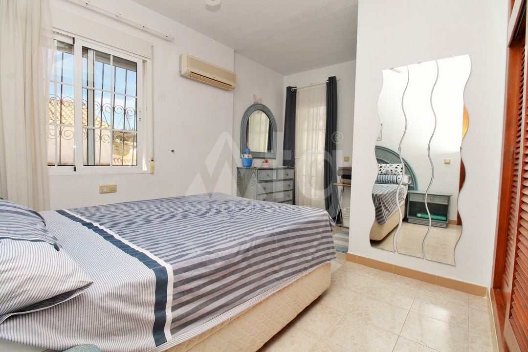 4 bedroom Villa in Villamartin - VC158735 - Photo - 14