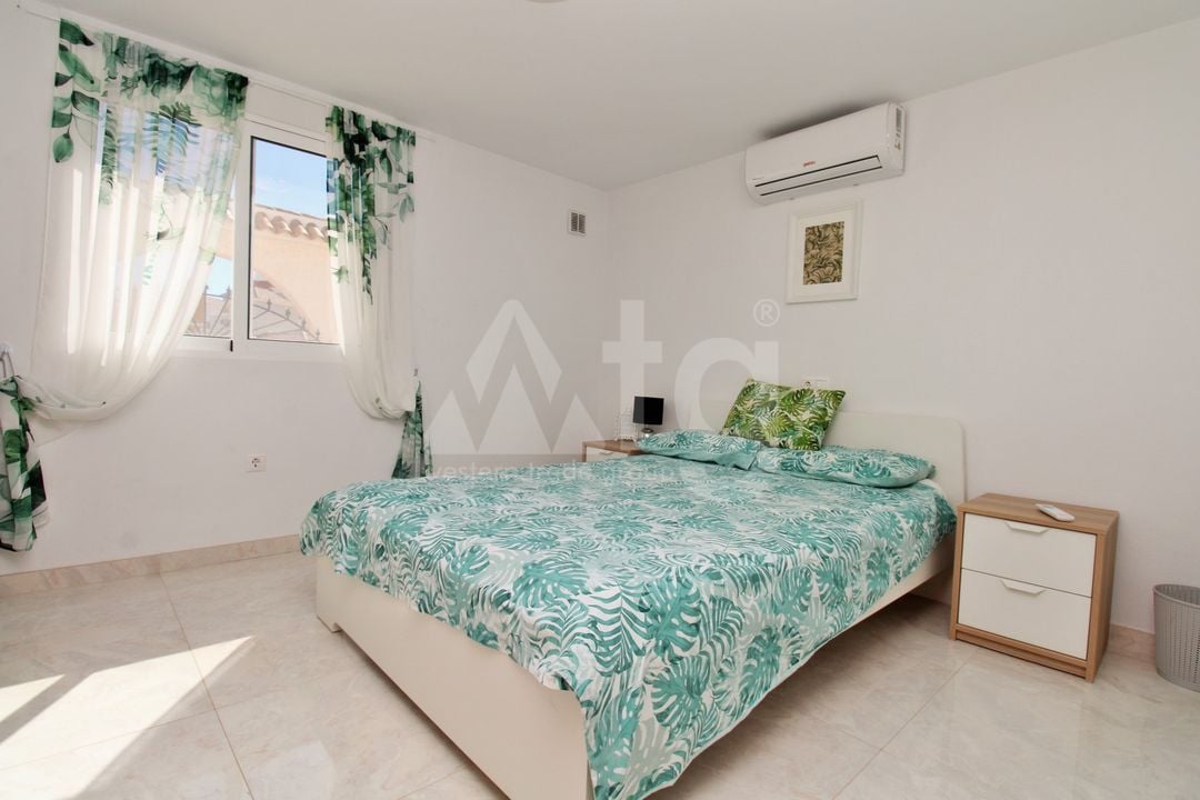 4 bedroom Villa in Villamartin - VC158735 - Photo - 18