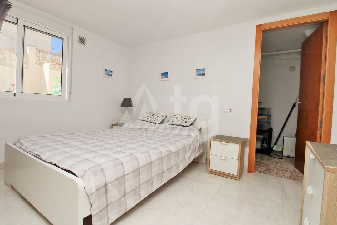 4 bedroom Villa in Villamartin - VC158735 - Photo - 20