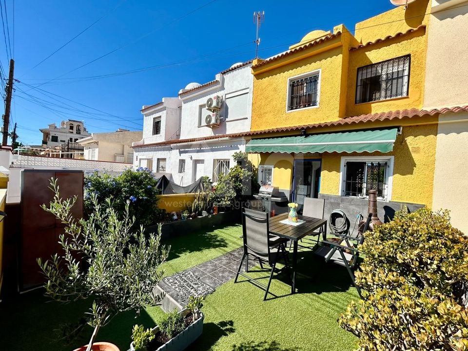 3 bedroom Townhouse in Torrevieja - SLI158917 - Photo - 2