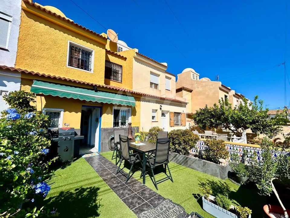 3 bedroom Townhouse in Torrevieja - SLI158917 - Photo - 3