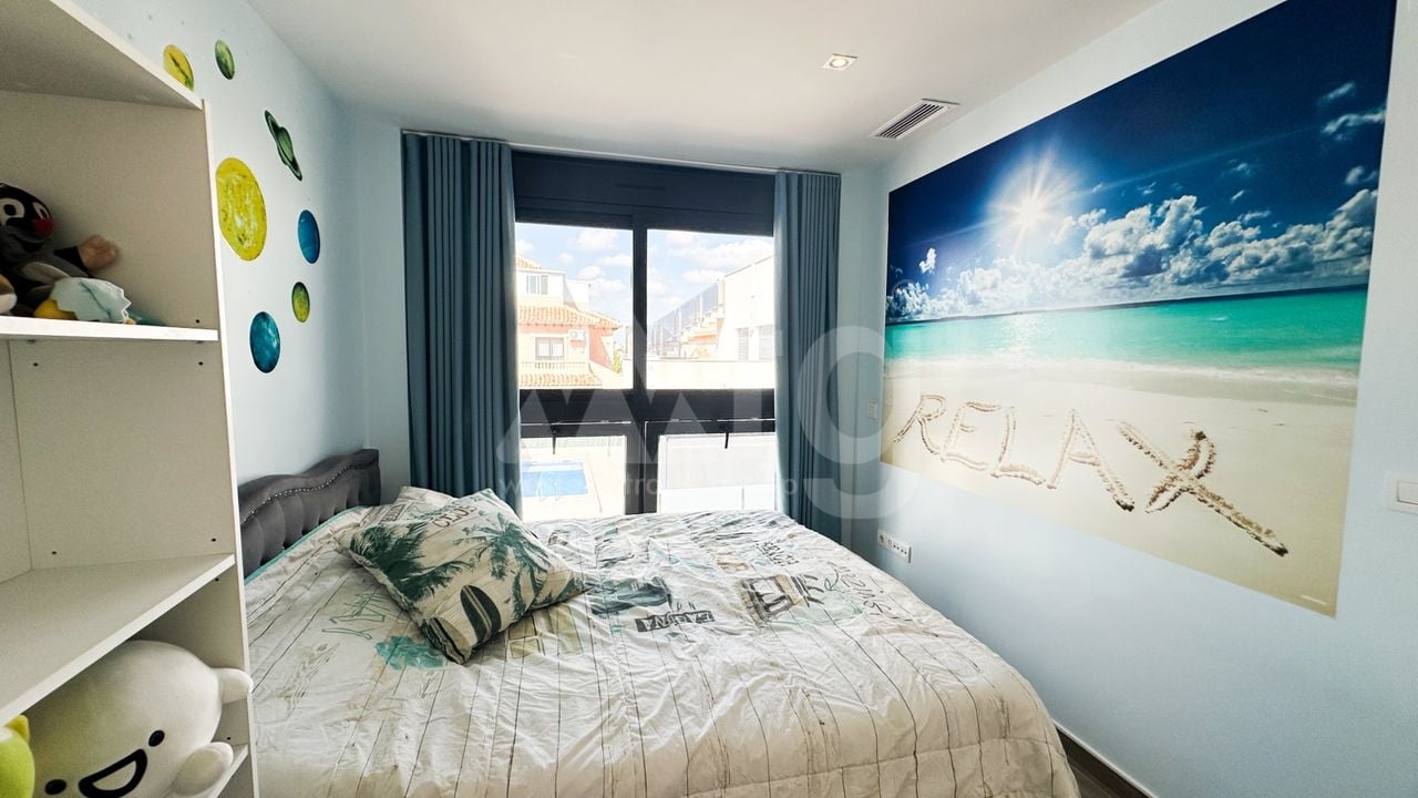 5 bedroom Villa in Torrevieja - RCJ158920 - Photo - 13