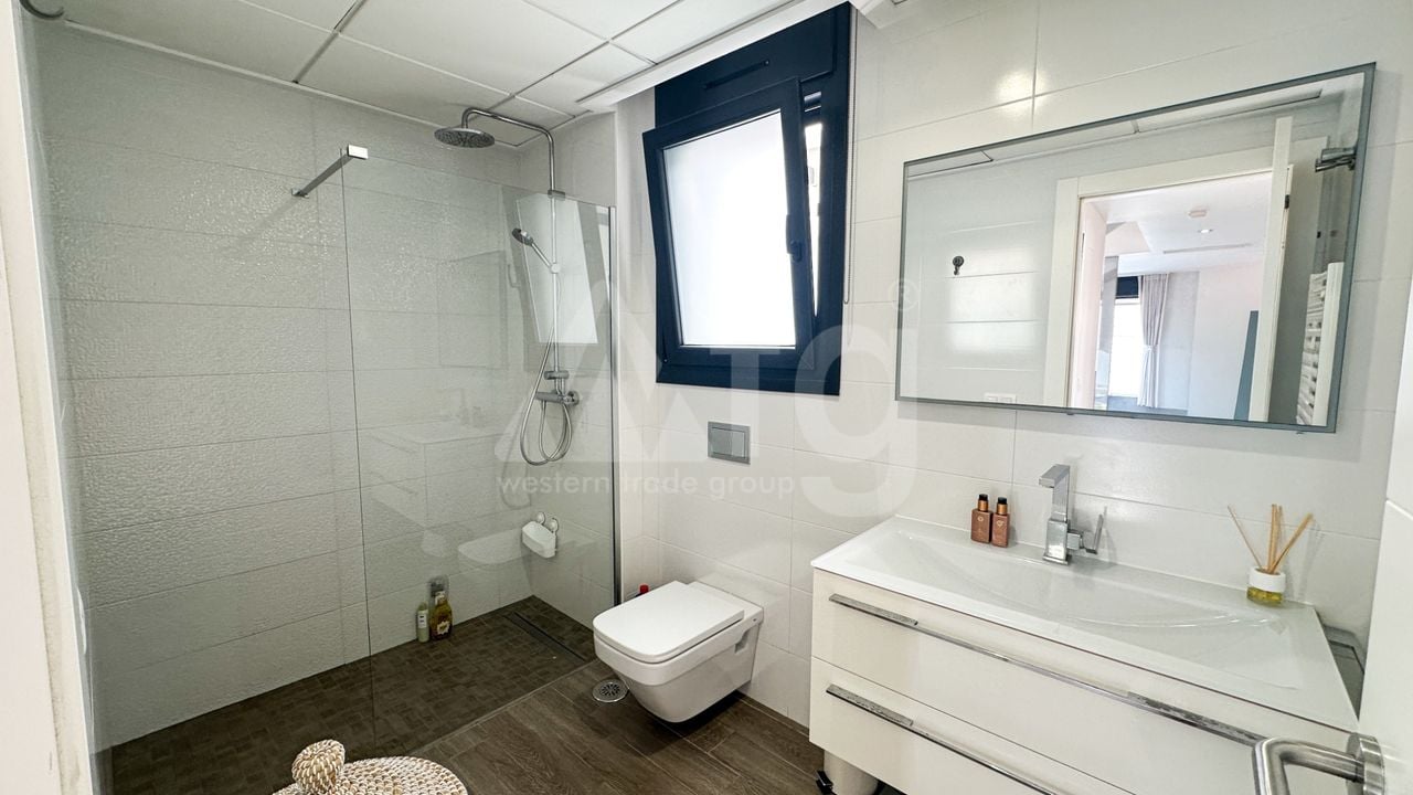5 bedroom Villa in Torrevieja - RCJ158920 - Photo - 20