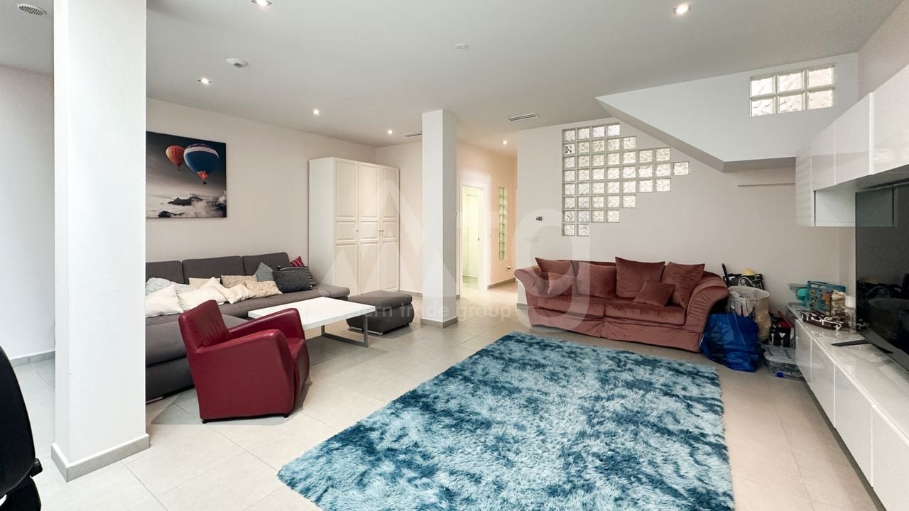 5 bedroom Villa in Torrevieja - RCJ158920 - Photo - 22