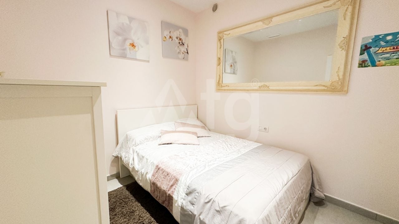 5 bedroom Villa in Torrevieja - RCJ158920 - Photo - 17