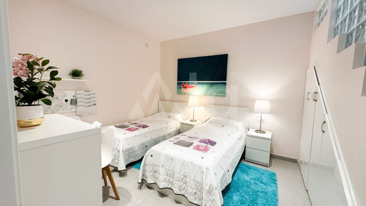 5 bedroom Villa in Torrevieja - RCJ158920 - Photo - 18