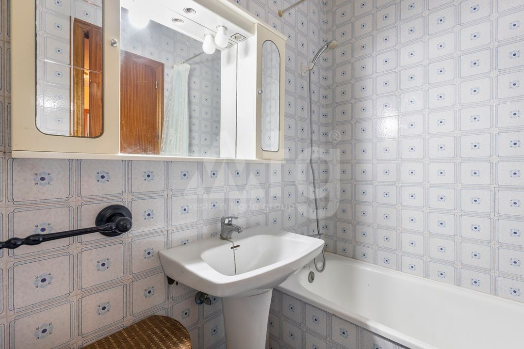2 bedroom Apartment in Torrevieja - B159235 - Photo - 10