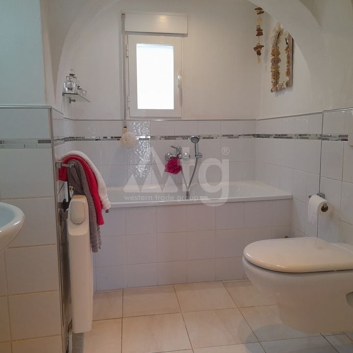 6 bedroom Villa in Orba - TPT159331 - Photo - 13