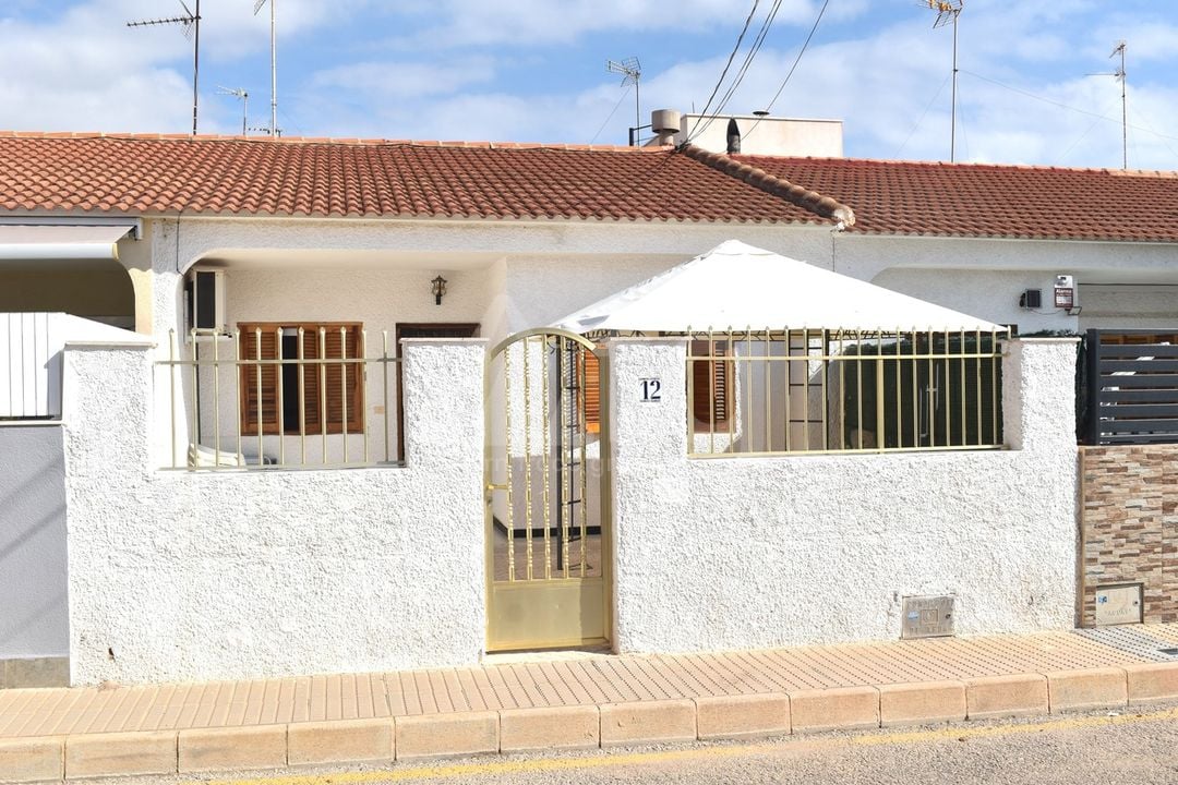 Villa de 3 habitaciones en San Pedro del Pinatar - JL159462 - Foto - 1