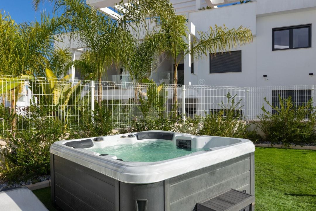 2 bedroom Bungalow in Torrevieja - ERD159687 - Photo - 27