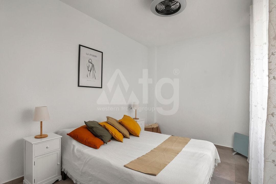 3 bedroom Apartment in Torrevieja - ERD159692 - Photo - 12