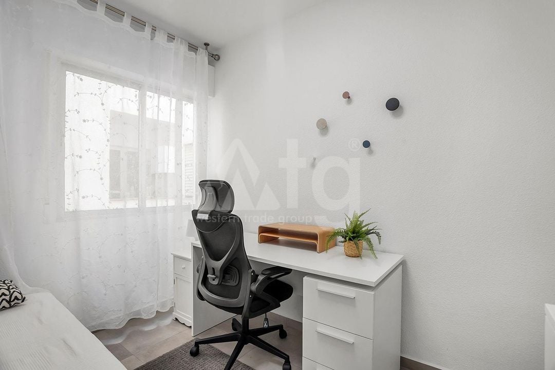 3 bedroom Apartment in Torrevieja - ERD159692 - Photo - 22