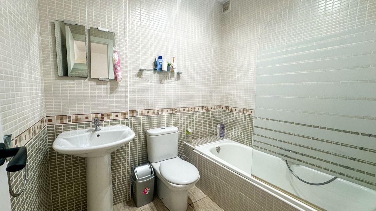 Apartament cu 2 dormitoare în La Zenia - RCJ159801 - Imagini - 16
