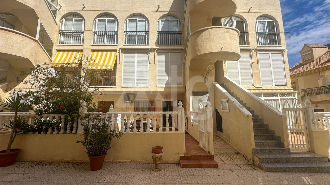 Apartament cu 2 dormitoare în La Zenia - RCJ159801 - Imagini - 1