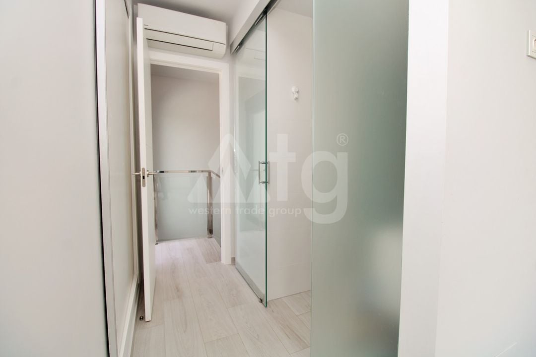 3 bedroom Penthouse in Villamartin - VC159853 - Photo - 17