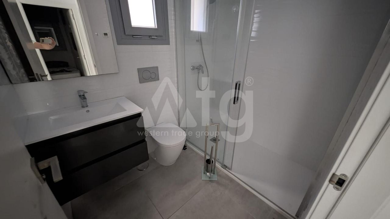 2 bedroom Apartment in Torrevieja - VEC160096 - Photo - 7
