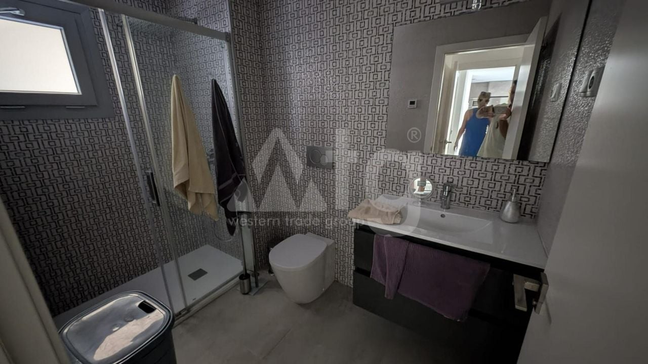 2 bedroom Apartment in Torrevieja - VEC160096 - Photo - 8