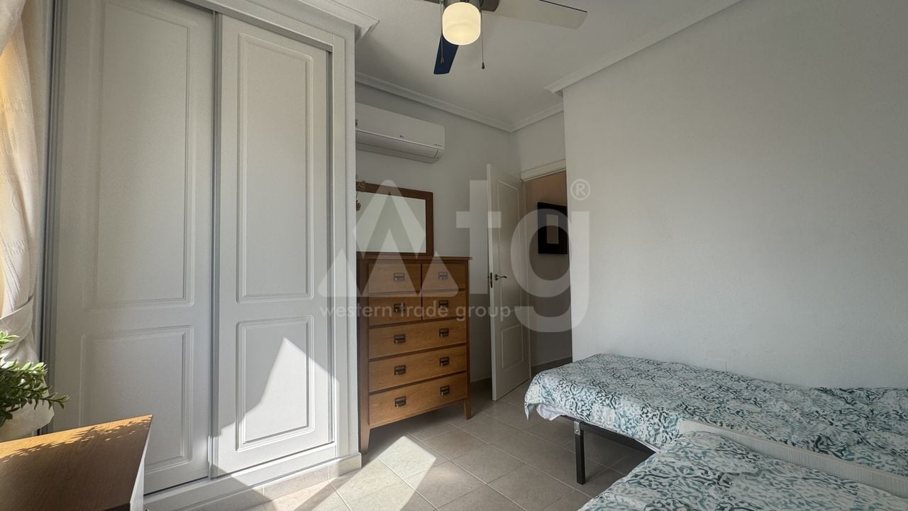 2 bedroom Penthouse in Jacarilla - PR160099 - Photo - 13