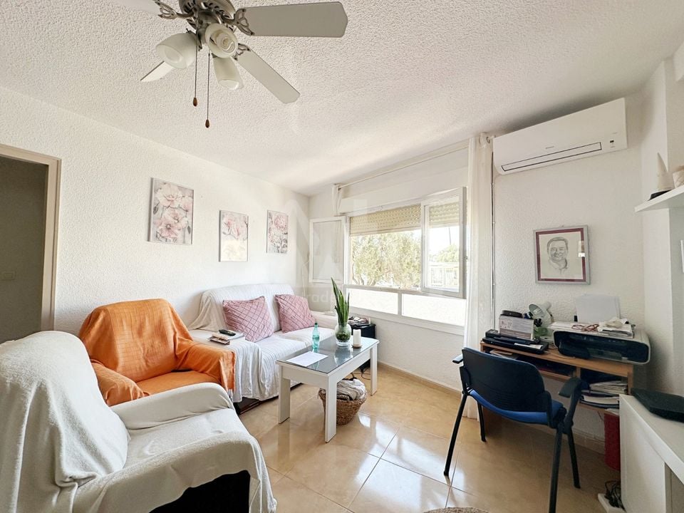 3 bedroom Apartment in Torrevieja - CI160103 - Photo - 3