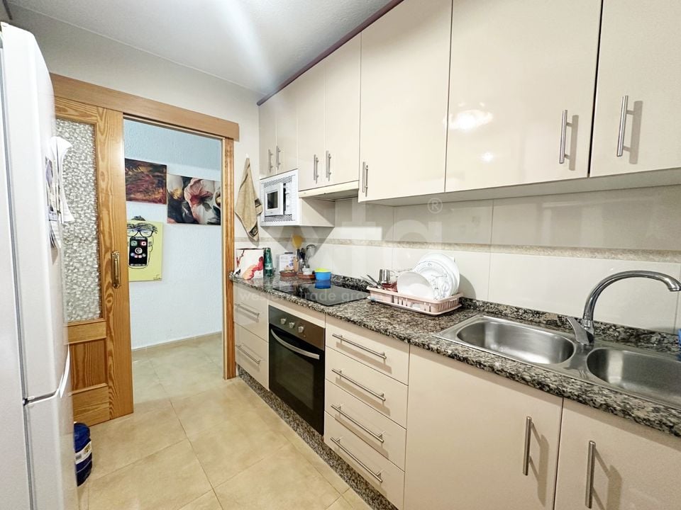 3 bedroom Apartment in Torrevieja - CI160103 - Photo - 4