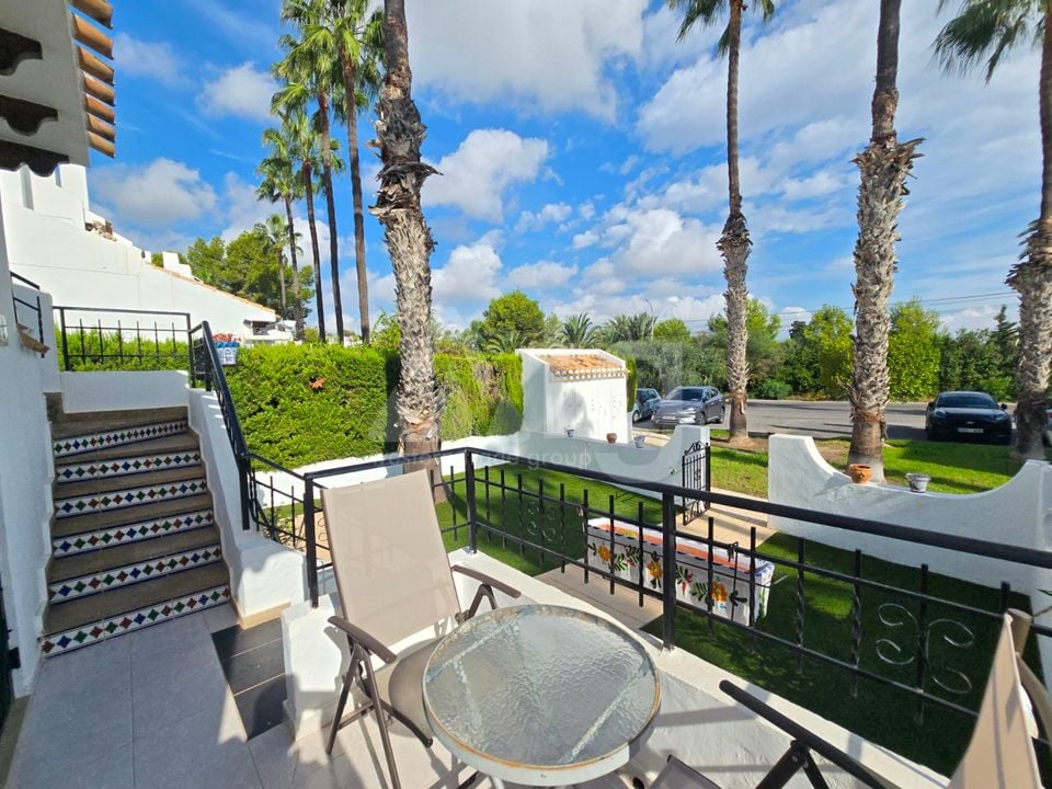 2 bedroom Townhouse in Villamartin - DSR160138 - Photo - 3